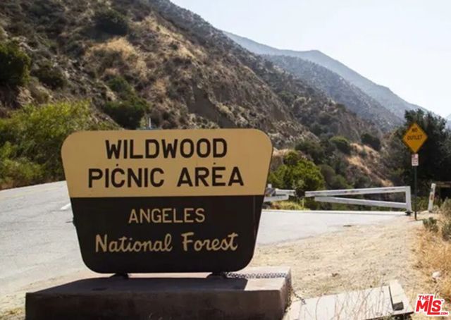 0 Stonyvale, Tujunga CA: https://media.crmls.org/mediaz/a7376c79-de75-4679-adc1-cbe940fd1610.jpg