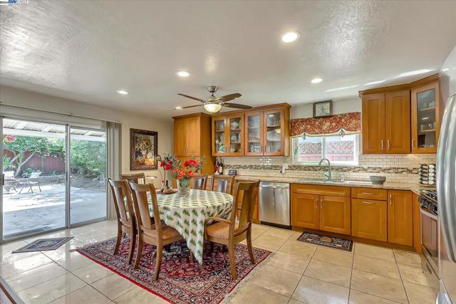 Image 4 of 34 For 4820 Fork Ct