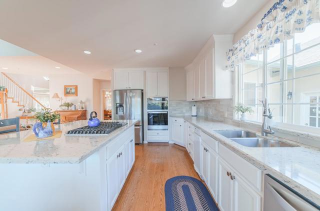 8631 Woodland Heights Court, Salinas CA: https://media.crmls.org/mediaz/a738b5f0-1fd9-4822-a9fc-a29dc39c9883.jpg