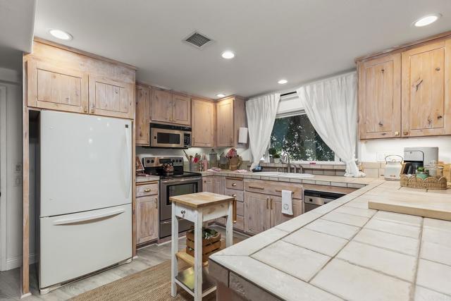 Detail Gallery Image 15 of 59 For 720 Sky Mountain Ln, Alpine,  CA 91901 - 3 Beds | 1/1 Baths