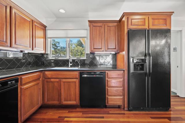 1147 Arrowhead Road, Pebble Beach CA: https://media.crmls.org/mediaz/a73aab1f-636b-4b59-885d-d6de238b5405.jpg