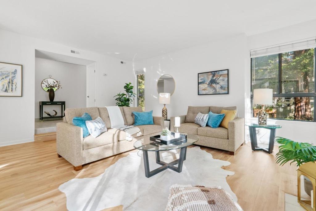 https://media.crmls.org/mediaz/a73ab304-0670-409e-ae5f-88d0c1df7ea2.jpg?preset=X-Large