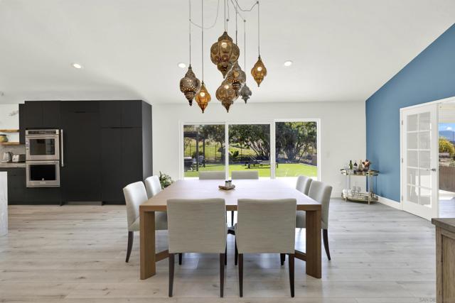 17351 Saint Andrews Dr, Poway CA: https://media.crmls.org/mediaz/a73b5bee-5445-4e4c-bf60-0b8025469aa8.jpg