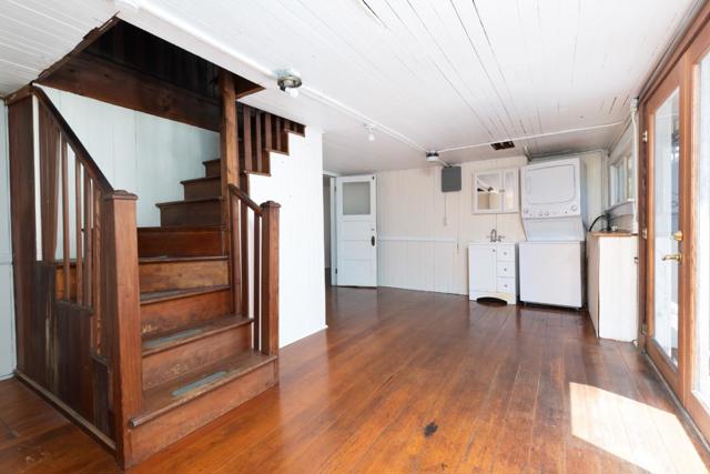 21130 E Cliff Drive, Santa Cruz CA: https://media.crmls.org/mediaz/a73dfb8f-f9ee-41c6-a6cf-13cab34b2389.jpg