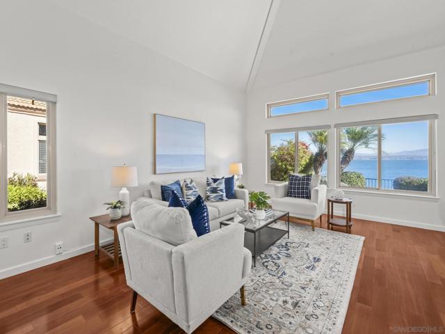 103 Tunapuna Ln, Coronado CA: https://media.crmls.org/mediaz/a7405e9e-6b74-40ec-bac0-b89cb607ec4a.jpg