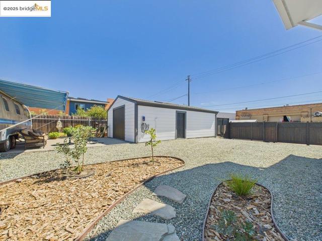 2602 Adeline St, Oakland CA: https://media.crmls.org/mediaz/a74108ee-e484-4f48-90a0-ef649b2c9439.jpg