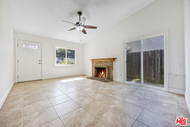 23061 Via San Gabriel, Mission Viejo CA: https://media.crmls.org/mediaz/a7411611-f2a5-4546-b346-0b8364690e46.jpg