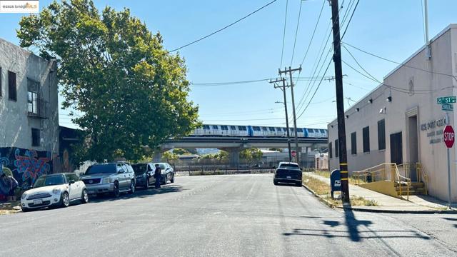 2031 Chanslor Avenue, Richmond, California 94801, ,Multi-Family,For Sale,Chanslor Avenue,41104100
