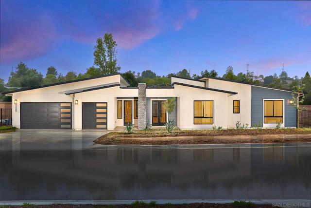 16350 Sage Trails Ct, Poway CA: https://media.crmls.org/mediaz/a7418c8a-4375-4107-b1d4-744b435643dd.jpg