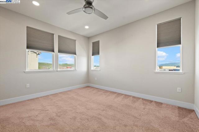 Image 32 of 60 For 2880 Stringham Way