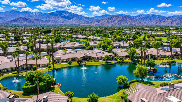 109 Deer Spring Way, Palm Desert, CA 92211