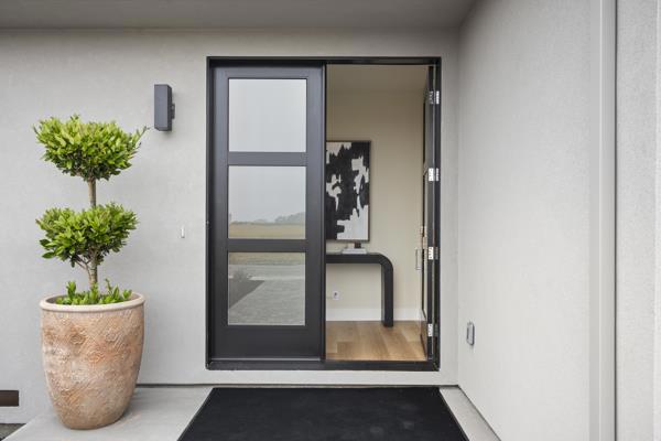 575 Seymour Street, Half Moon Bay CA: https://media.crmls.org/mediaz/a745dd07-be87-4301-ba31-8e0c128287e1.jpg