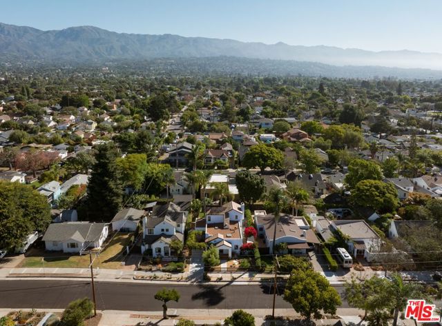 1740 Clearview Road, Santa Barbara CA: https://media.crmls.org/mediaz/a74601ad-3614-49b1-ae60-d4036d3daa9c.jpg
