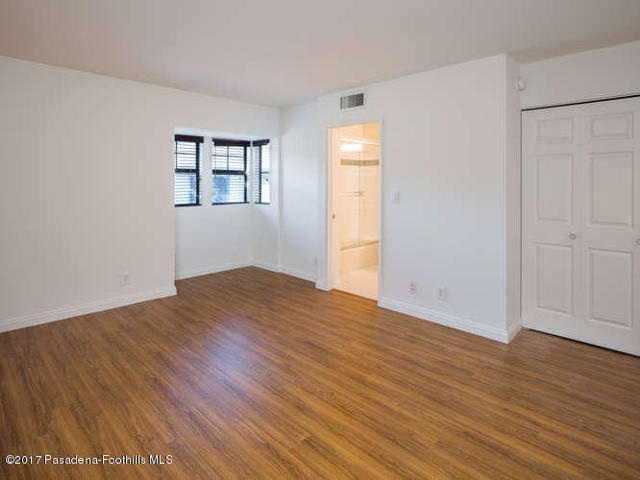 Detail Gallery Image 10 of 16 For 832 Magnolia Ave #15,  Pasadena,  CA 91106 - 2 Beds | 2/1 Baths
