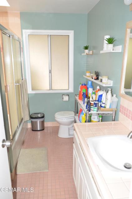 550 Arch Place, Glendale CA: https://media.crmls.org/mediaz/a746e085-6b66-44fd-a41d-402cf3989471.jpg