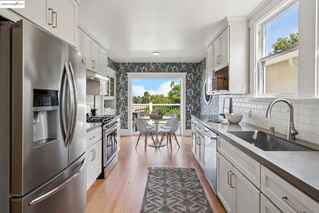 5429 Belgrave Pl., Oakland CA: https://media.crmls.org/mediaz/a747b3b8-f686-4615-a564-3a1977966509.jpg
