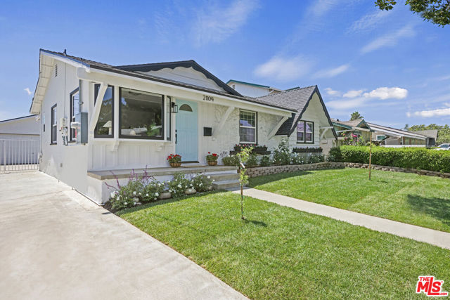 21109 Longworth Avenue, Lakewood CA: https://media.crmls.org/mediaz/a7482d18-b4b0-4acf-a637-b268911f1f22.jpg