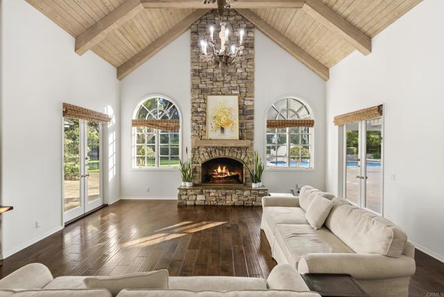 17420 Circa Del Sur, Rancho Santa Fe CA: https://media.crmls.org/mediaz/a748768f-378e-4eee-aef9-25db42984cb5.jpg