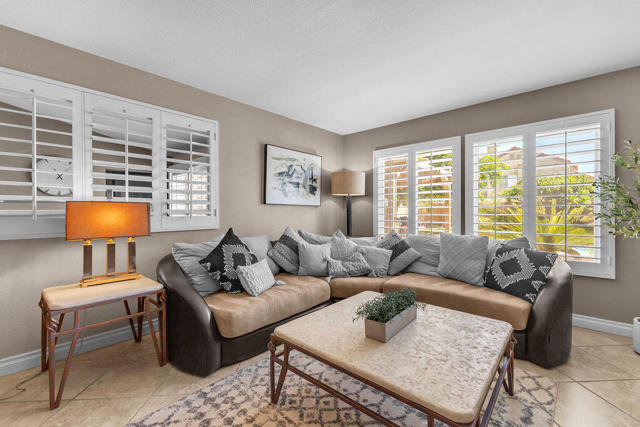 44310 Villeta Drive, La Quinta CA: https://media.crmls.org/mediaz/a748c2cb-557c-4fd7-8910-a7bbdb5f1693.jpg