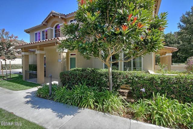 1368 Ashton Park Lane, Newbury Park CA: https://media.crmls.org/mediaz/a74a3efd-e571-4b0e-9cd4-dd78e50782f7.jpg