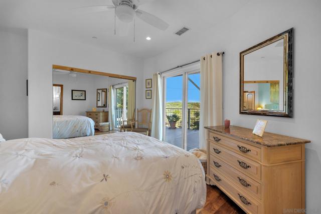 4667 Luneta View Rd, Julian CA: https://media.crmls.org/mediaz/a74a473b-ad8e-4b7a-828b-97c9aad76671.jpg