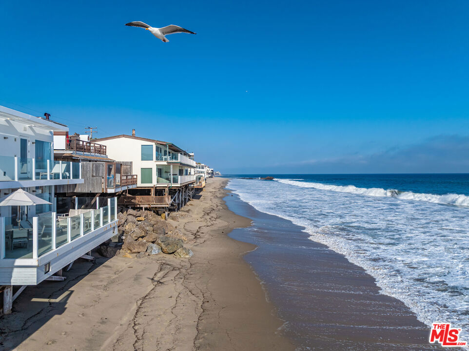 25212 Malibu Road — architectural residence