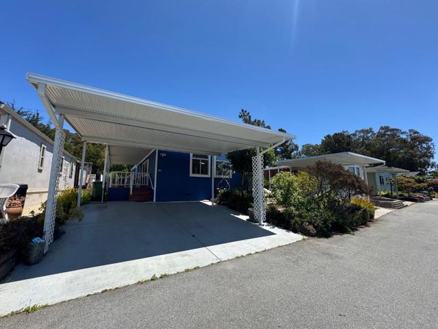 46 Seascape Drive, Half Moon Bay CA: https://media.crmls.org/mediaz/a74a968c-56ba-4b9a-8f40-c35da1e0d21e.jpg