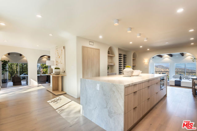 8300 Grand View Drive, Los Angeles CA: https://media.crmls.org/mediaz/a74b3ec0-ad46-4ec8-9950-04c07a8d6603.jpg