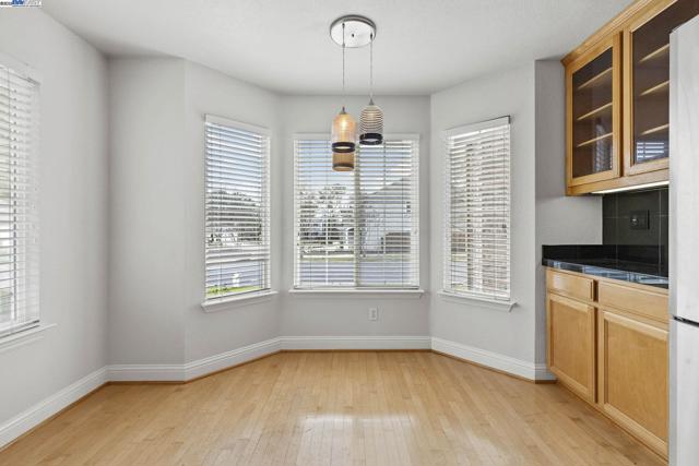 143 Shelterwood Ln, Danville CA: https://media.crmls.org/mediaz/a74bb519-1dc9-4ed6-9547-c6a12d9fa208.jpg