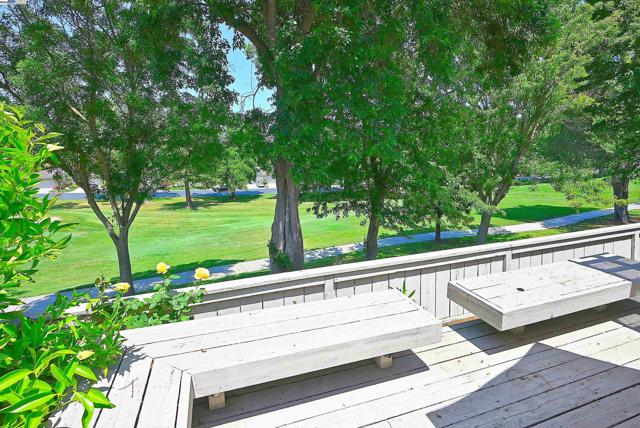 727 Paradise Valley Ct, Danville CA: https://media.crmls.org/mediaz/a74be2d9-730b-4873-9973-ff76b9defd6e.jpg