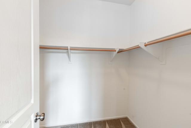 10909 Rainwater Lane, Bakersfield CA: https://media.crmls.org/mediaz/a74cdd51-7790-47ea-8c64-97a3dafb1418.jpg