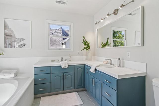 274 Princeton Road, Menlo Park CA: https://media.crmls.org/mediaz/a74d85e9-e6b1-481b-9ba6-483720dc864e.jpg