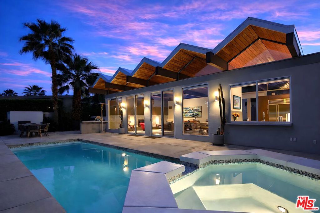 1732 Royal Palm Court