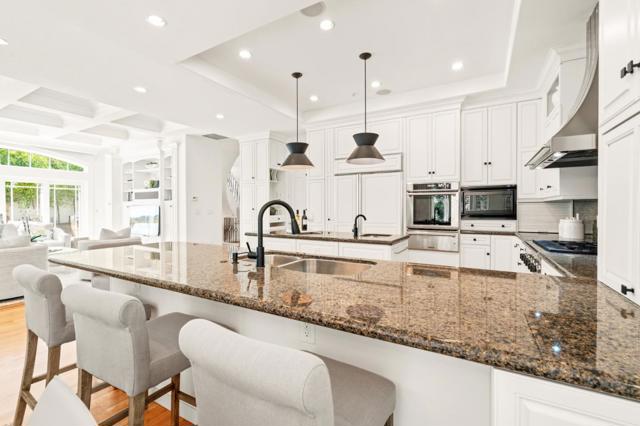 6 Zachary Court, Menlo Park CA: https://media.crmls.org/mediaz/a750b56a-8f41-45cf-acec-47c5593f4ab0.jpg