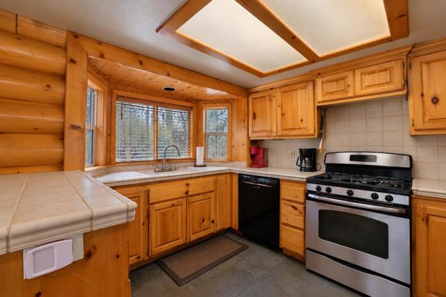 656 Saint Moritz Drive, Big Bear, CA 92315