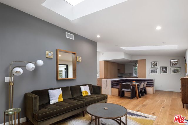 Drew Fenton | 3328 Mandeville Canyon Road Los Angeles CA | MLS: 7013571