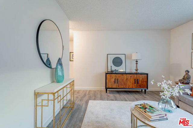 1833 N NORMANDIE Avenue, Los Angeles CA: https://media.crmls.org/mediaz/a751e225-f661-44eb-a26d-72316c0afa8b.jpg