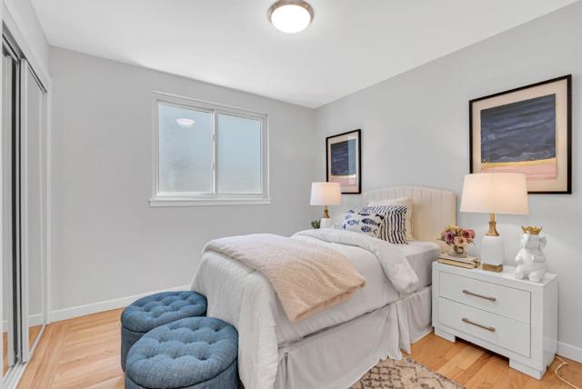 285 Alta Vista Way, Daly City CA: https://media.crmls.org/mediaz/a7549a3b-1ba8-4b7d-9862-a108a08f22c7.jpg