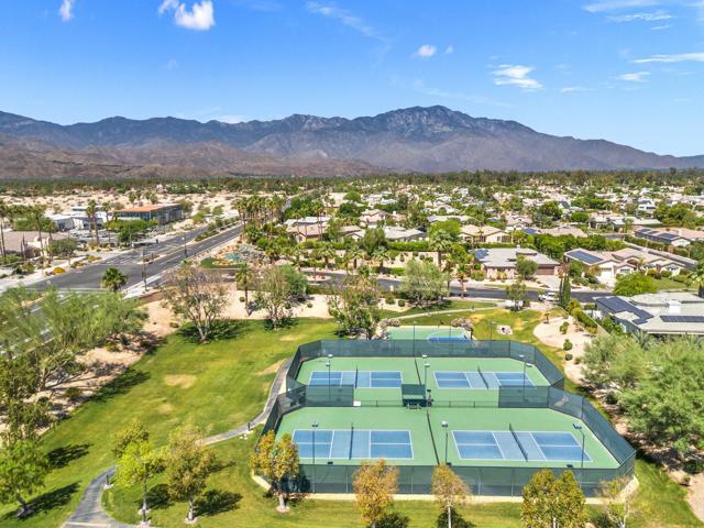 7 King Edward Court, Rancho Mirage CA: https://media.crmls.org/mediaz/a755c30c-f919-4f12-bfb6-f3977e7d5856.jpg