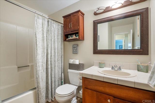 Detail Gallery Image 24 of 37 For 1247 Alessandro Ln, Vista,  CA 92084 - 4 Beds | 2 Baths