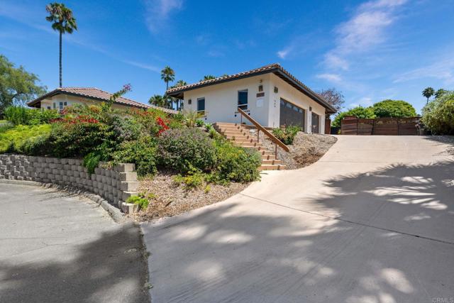 869 Eugenie Avenue, Encinitas CA: https://media.crmls.org/mediaz/a7566a04-d969-4219-a7de-17a8d1bef3d0.jpg