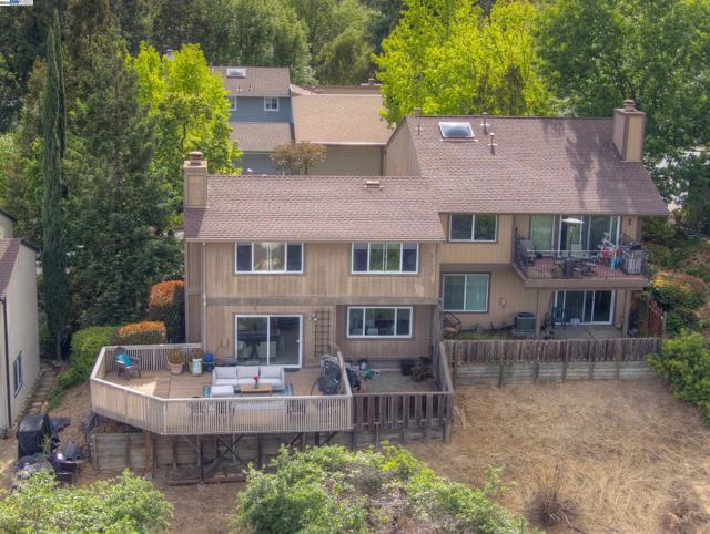 2617 Star Tree Ct., Martinez CA: https://media.crmls.org/mediaz/a756b9c7-5a72-4300-97e3-db6a29b2f6fa.jpg