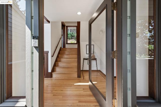 737 Woodhaven Rd, Berkeley CA: https://media.crmls.org/mediaz/a758c98e-6be1-4219-b75a-c2b045eb3364.jpg