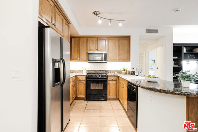 13044 Pacific Promenade, 207 photo 7