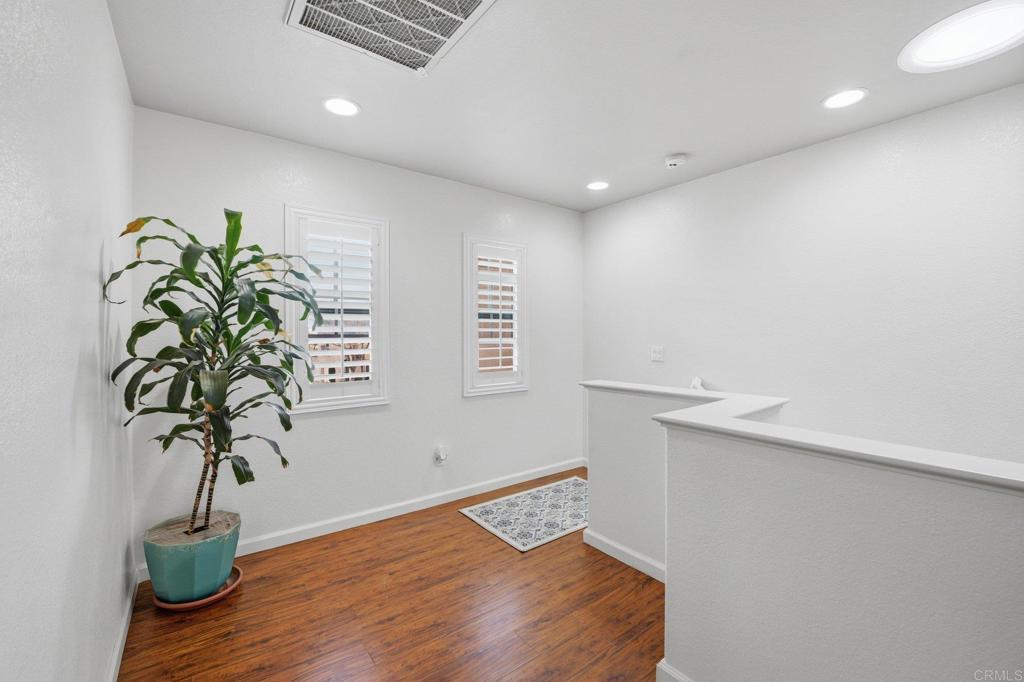 560 Via Del Caballo - photo 15