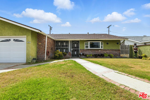 764 Lashburn Street, Sylmar CA: https://media.crmls.org/mediaz/a759b4df-1673-4860-b10e-5b1a2b246ab0.jpg