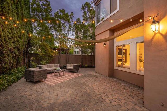 816 Corriente Point Drive,  CA: https://media.crmls.org/mediaz/a75adc69-9534-4f0f-a0b4-a279335f6b63.jpg