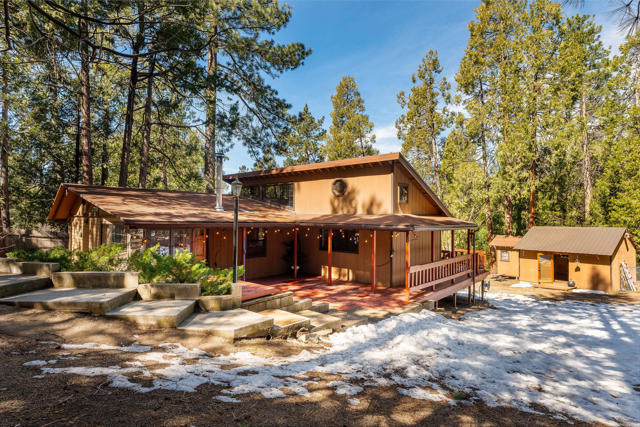 54820 Fern Drive, Idyllwild CA: https://media.crmls.org/mediaz/a75b6d51-0dca-45dd-b317-ed62b796288a.jpg