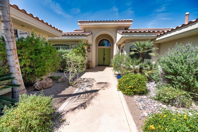 12 Varsity Circle, Rancho Mirage CA: https://media.crmls.org/mediaz/a75bd4d6-5597-460c-9ff4-d65156b4a444.jpg