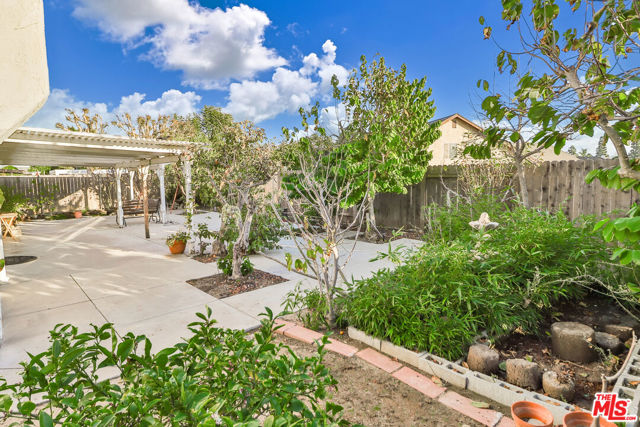 768 Aileen Street, Camarillo CA: https://media.crmls.org/mediaz/a75c251b-5004-4c32-902c-801d7e58b7a7.jpg